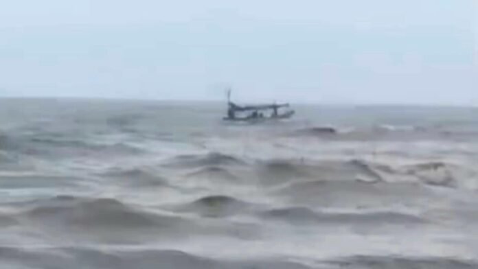 Kapal Nelayan Tenggelam di Perairan Desa Dadap Indramayu, Satu Korban Hilang