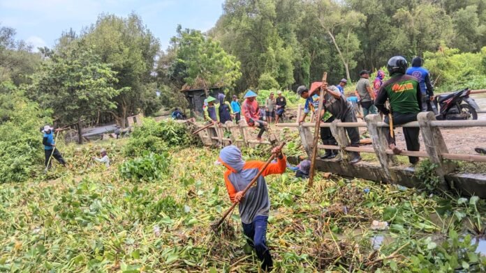 Pemdes Jayamukti Bergerak Cepat Tangani Jebolnya Tanggul Kali Cibening