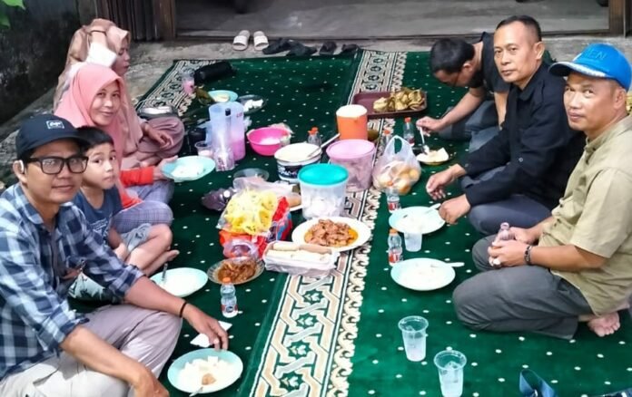 Bukber Penuh Makna, AsMEN Bekasi Kupas Tuntas Program Desa Sumberjaya